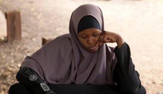 Nairobi woman reading 296