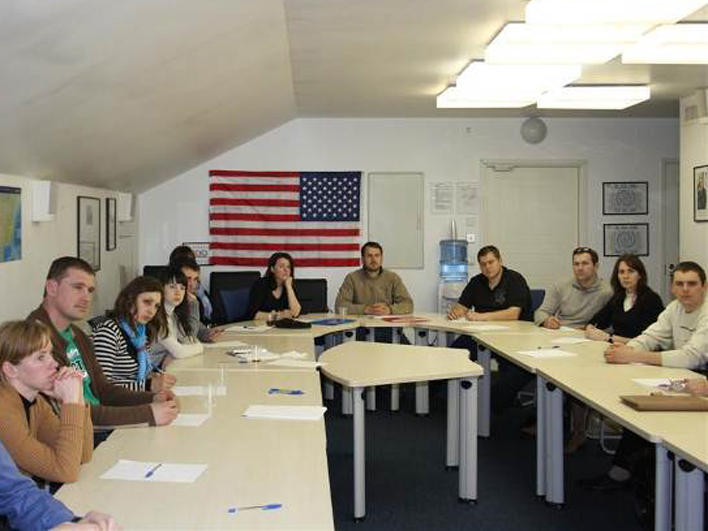 Ukrainian refugees at a CO session in Kyiv, Ukraine